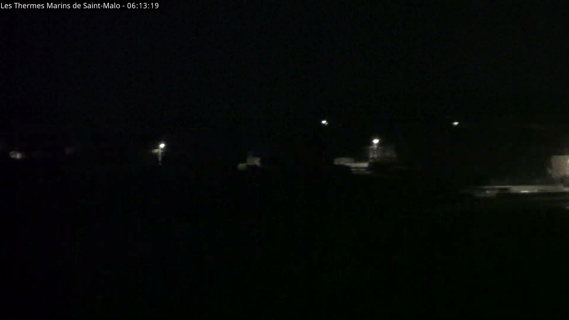 Saint-Malo City & Beach View Skyline Live Cam - Saint-Malo, Ille-et-Vilaine, Bretagne, France