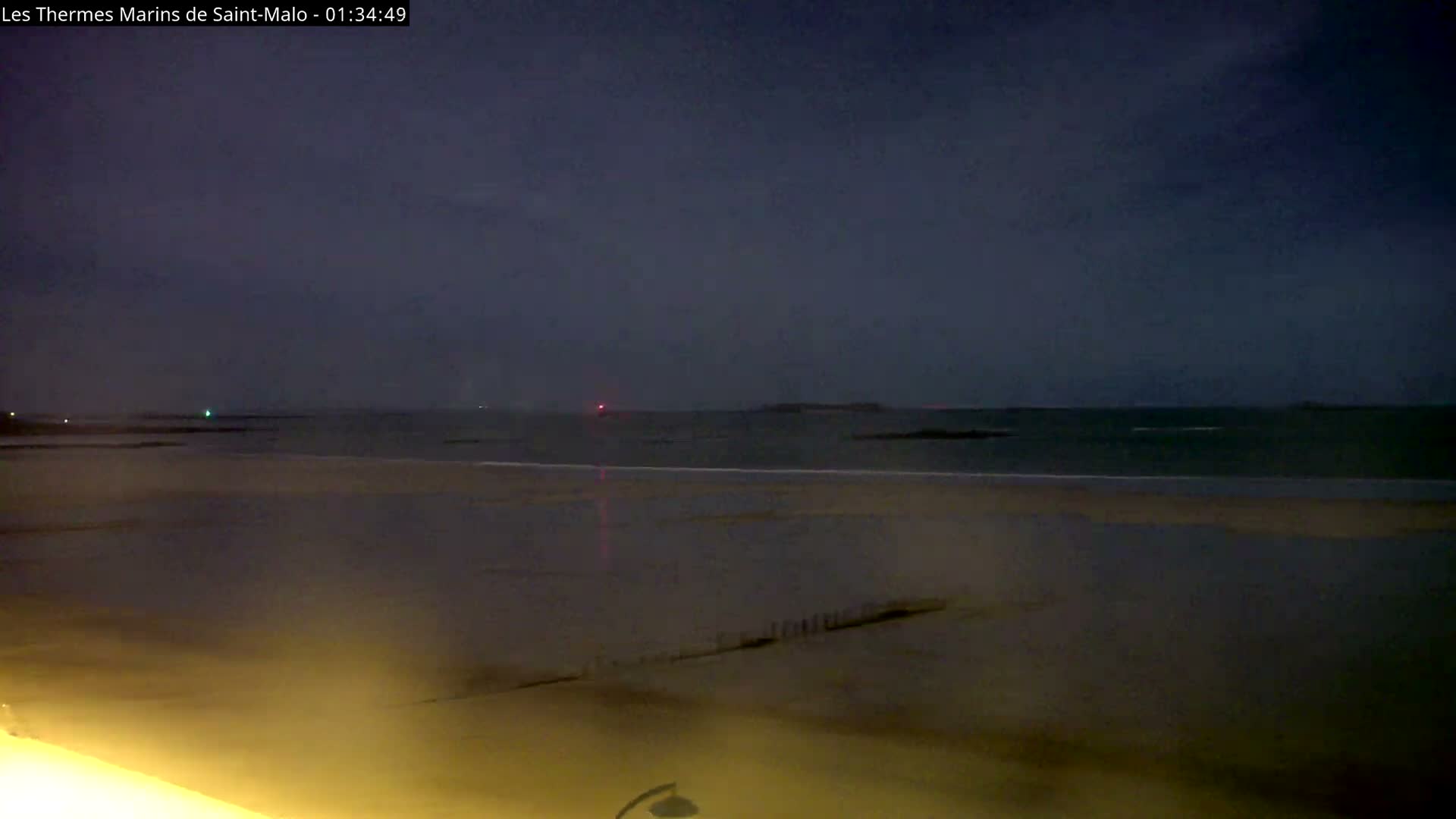 Saint-Malo City & Beach View Skyline Live Cam - Saint-Malo, Ille-et-Vilaine, Bretagne, France