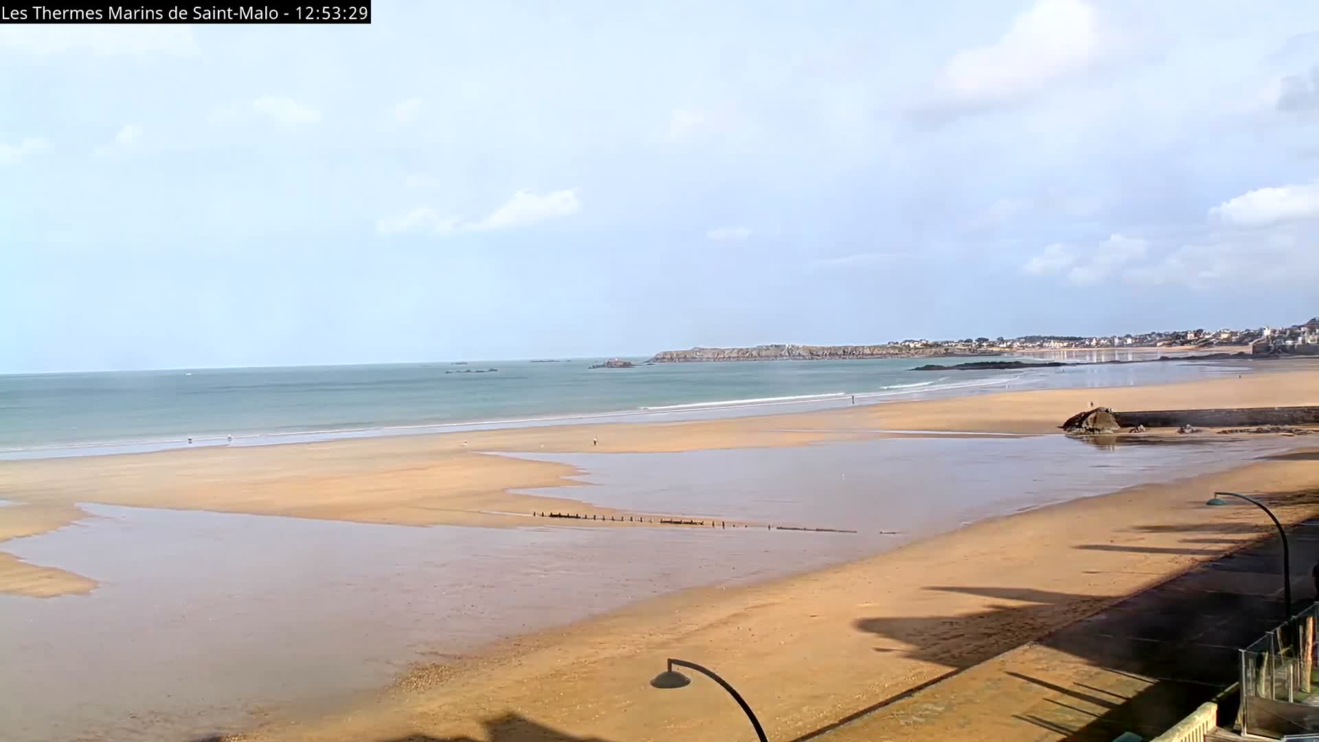 Saint-Malo City & Beach View Skyline Live Cam - Saint-Malo, Ille-et-Vilaine, Bretagne, France