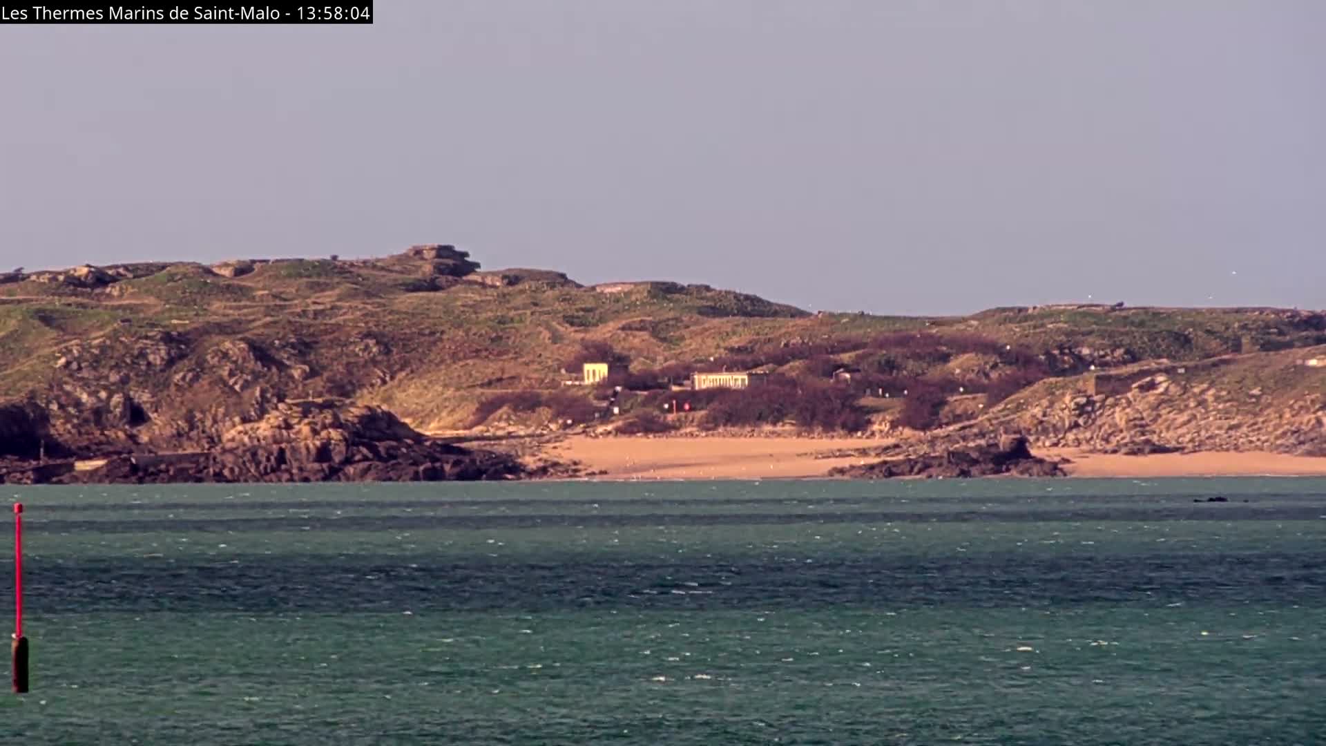 Saint-Malo City & Beach View Skyline Live Cam - Saint-Malo, Ille-et-Vilaine, Bretagne, France