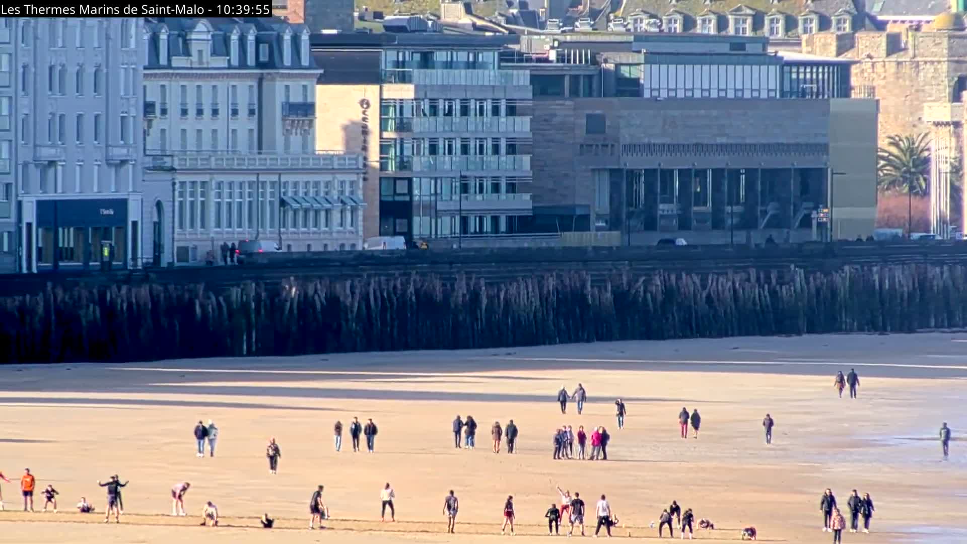 Saint-Malo City & Beach View Skyline Live Cam - Saint-Malo, Ille-et-Vilaine, Bretagne, France