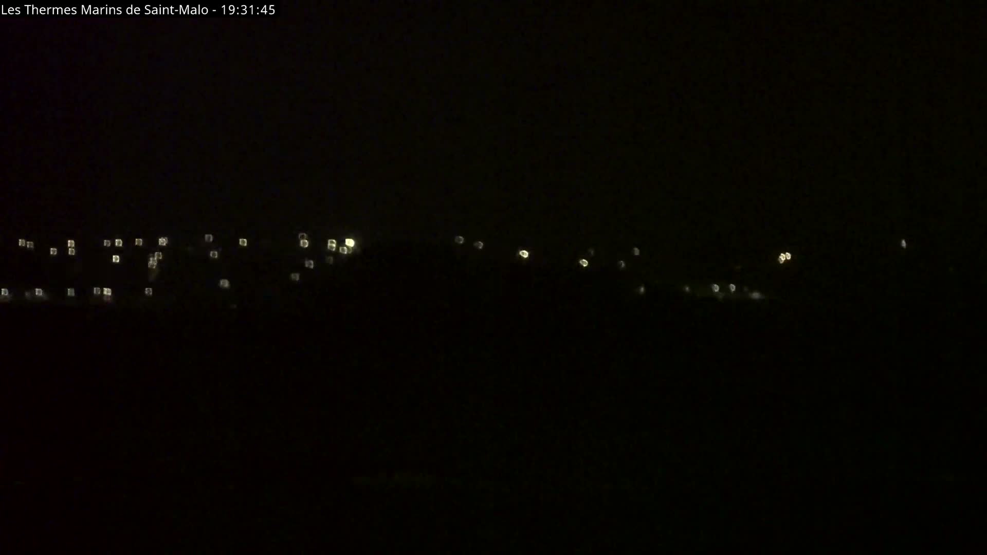 Saint-Malo City & Beach View Skyline Live Cam - Saint-Malo, Ille-et-Vilaine, Bretagne, France