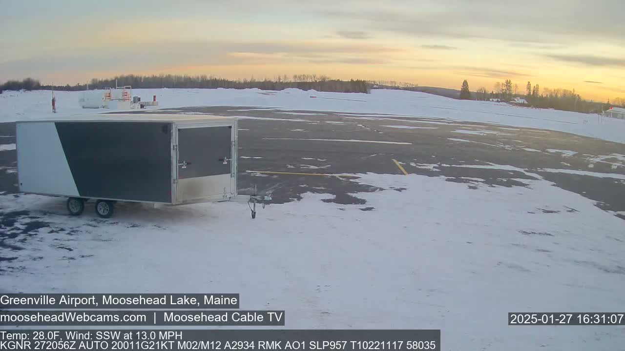 Greenville Municipility Airport, Live Cam, Maine at Moosehead Lake 