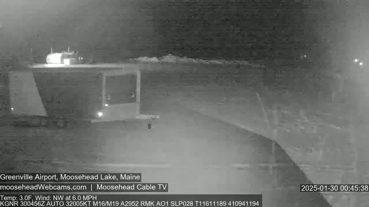 Greenville Municipility Airport, Live Cam, Maine at Moosehead Lake 