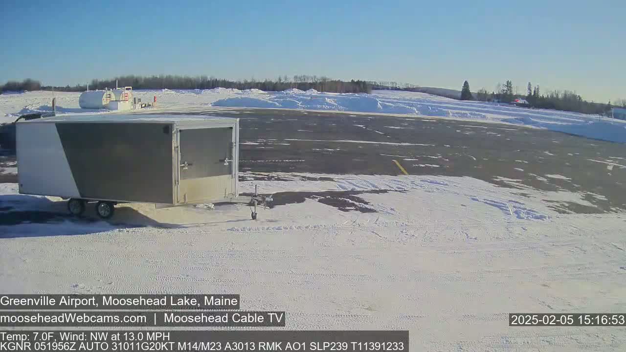 Greenville Municipility Airport, Live Cam, Maine at Moosehead Lake 
