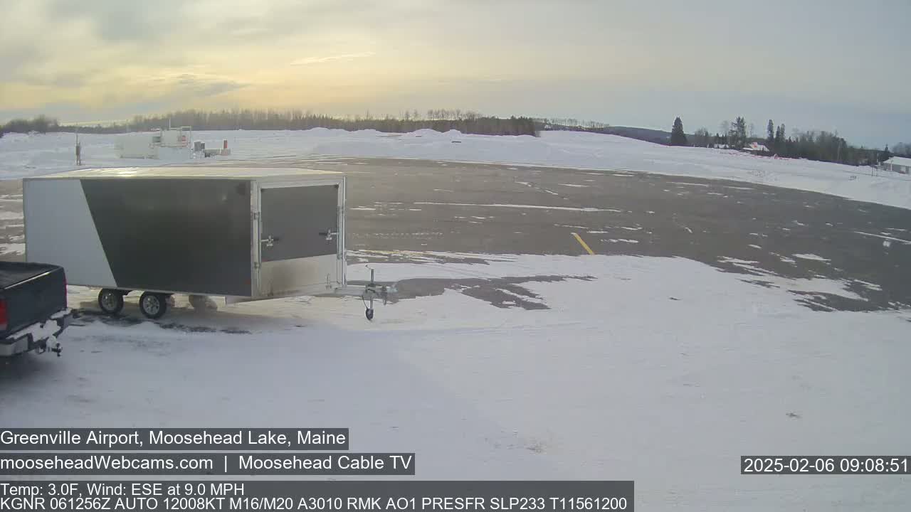 Greenville Municipility Airport, Live Cam, Maine at Moosehead Lake 