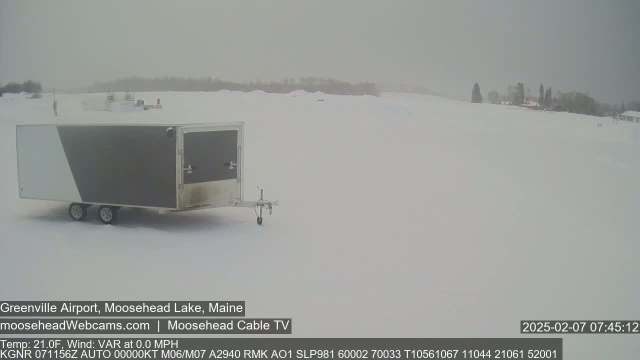 Greenville Municipility Airport, Live Cam, Maine at Moosehead Lake 