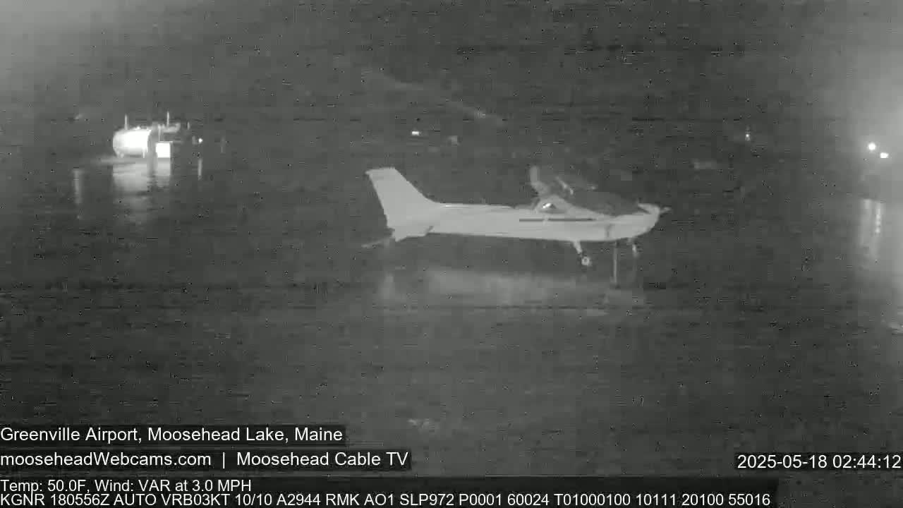 Greenville Municipility Airport, Live Cam, Maine at Moosehead Lake 