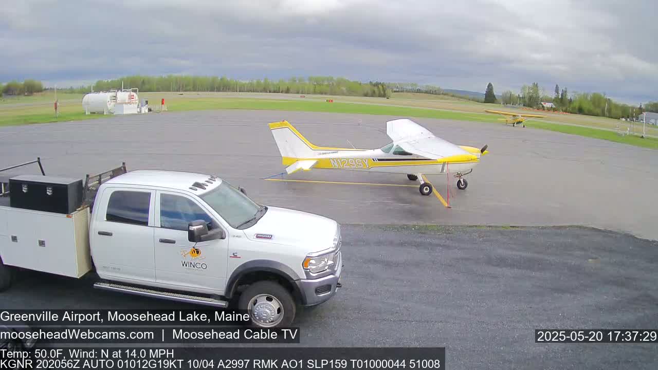 Greenville Municipility Airport, Live Cam, Maine at Moosehead Lake 
