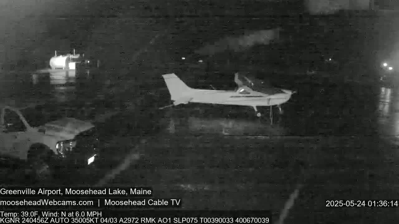 Greenville Municipility Airport, Live Cam, Maine at Moosehead Lake 