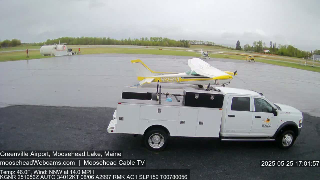 Greenville Municipility Airport, Live Cam, Maine at Moosehead Lake 