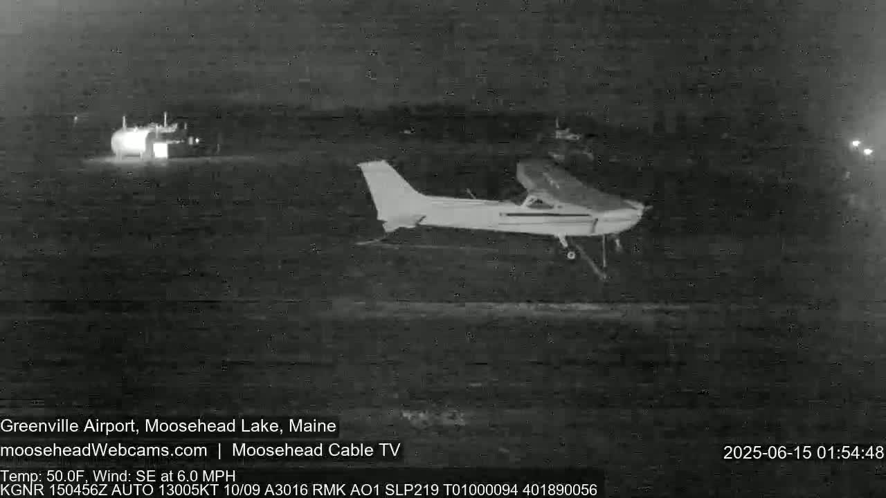 Greenville Municipility Airport, Live Cam, Maine at Moosehead Lake 