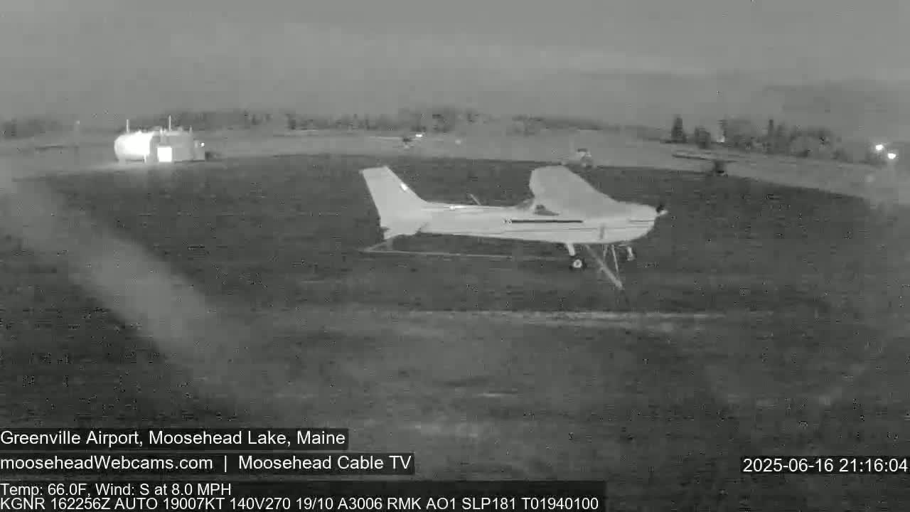 Greenville Municipal  Airport  Live Cam 3B1 - Greenville, Piscataquis, Maine, USA