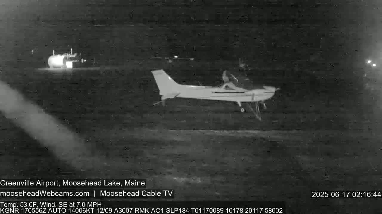 Greenville Municipal  Airport  Live Cam 3B1 - Greenville, Piscataquis, Maine, USA