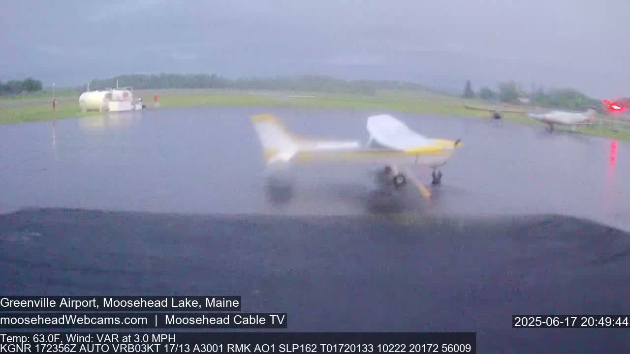 Greenville Municipal  Airport  Live Cam 3B1 - Greenville, Piscataquis, Maine, USA