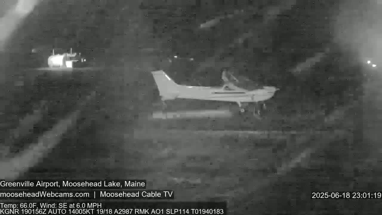 Greenville Municipal  Airport  Live Cam 3B1 - Greenville, Piscataquis, Maine, USA