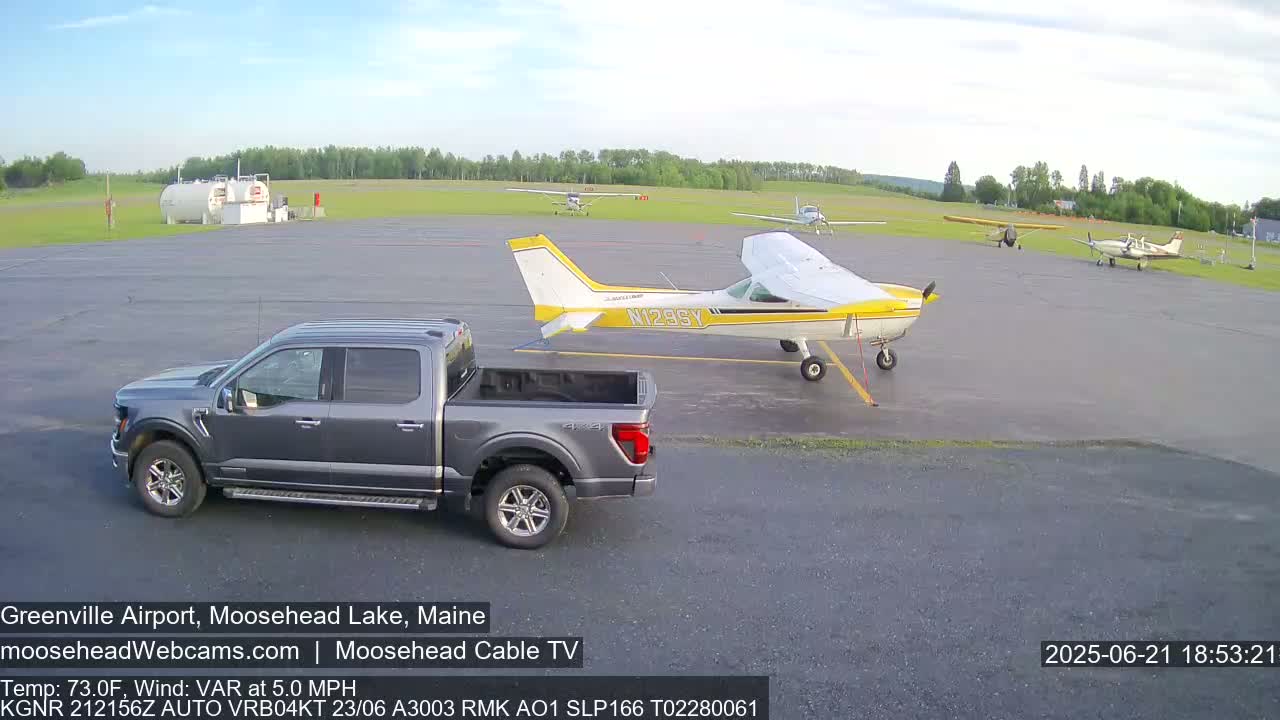 Greenville Municipal  Airport  Live Cam 3B1 - Greenville, Piscataquis, Maine, USA