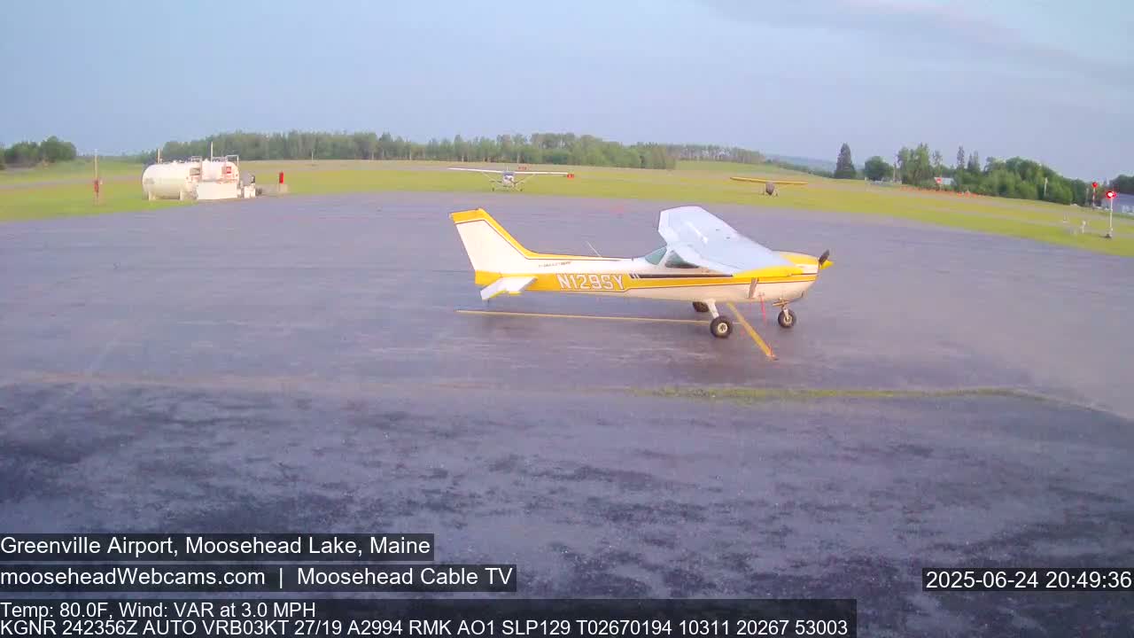 Greenville Municipal  Airport  Live Cam 3B1 - Greenville, Piscataquis, Maine, USA