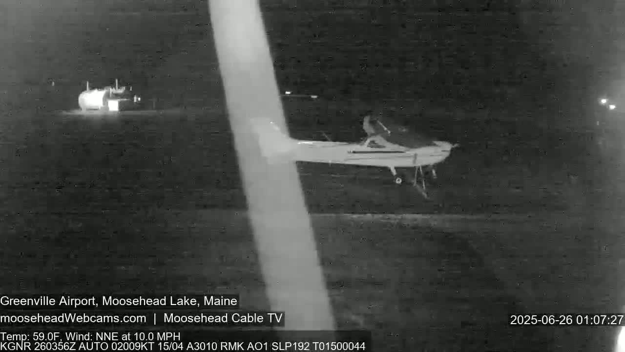 Greenville Municipal  Airport  Live Cam 3B1 - Greenville, Piscataquis, Maine, USA