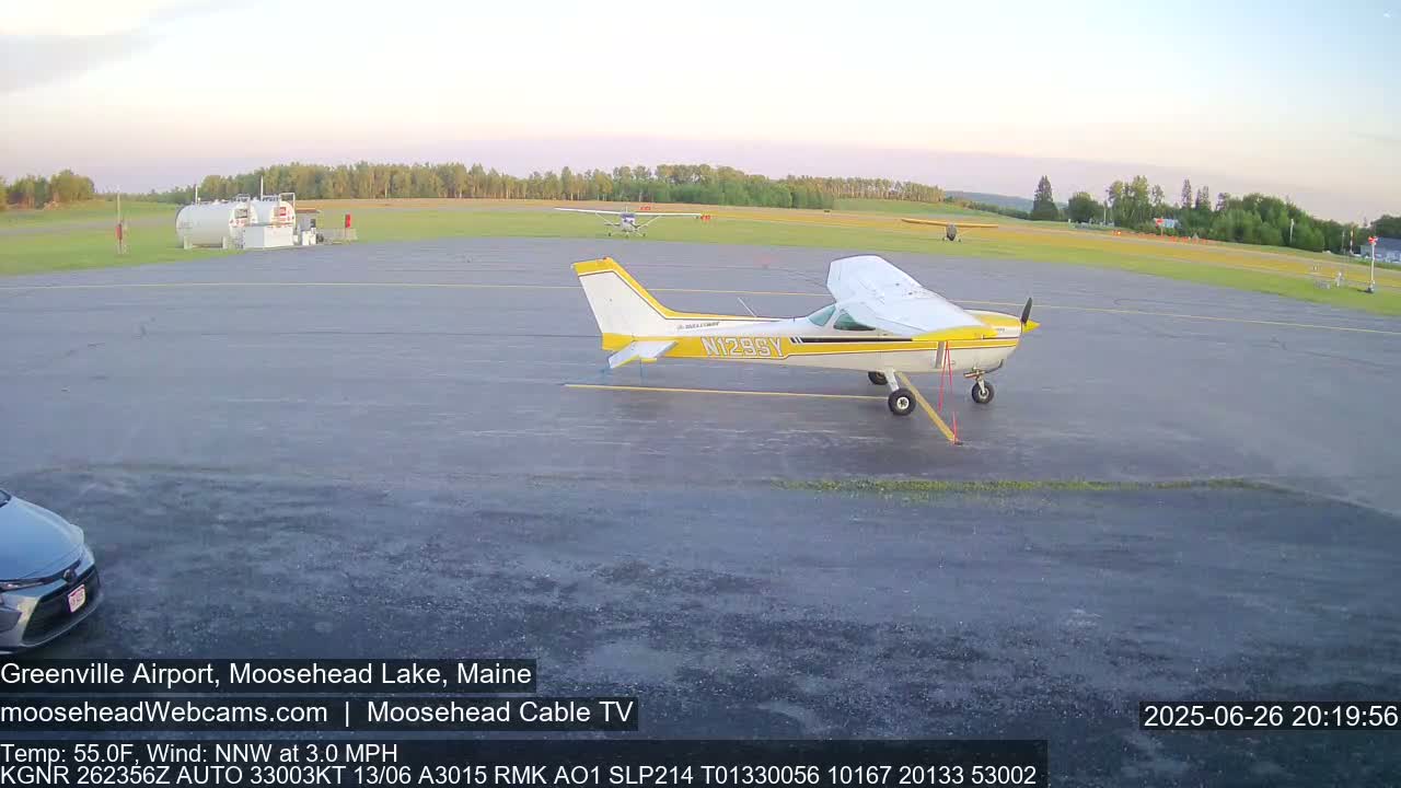 Greenville Municipal  Airport  Live Cam 3B1 - Greenville, Piscataquis, Maine, USA