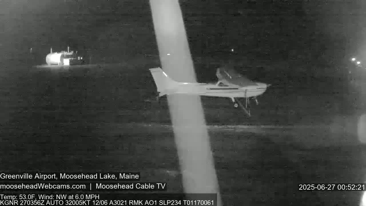 Greenville Municipal  Airport  Live Cam 3B1 - Greenville, Piscataquis, Maine, USA