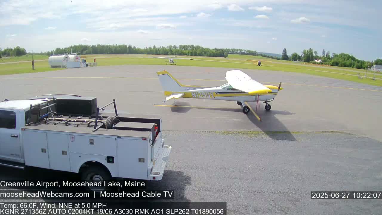 Greenville Municipal  Airport  Live Cam 3B1 - Greenville, Piscataquis, Maine, USA