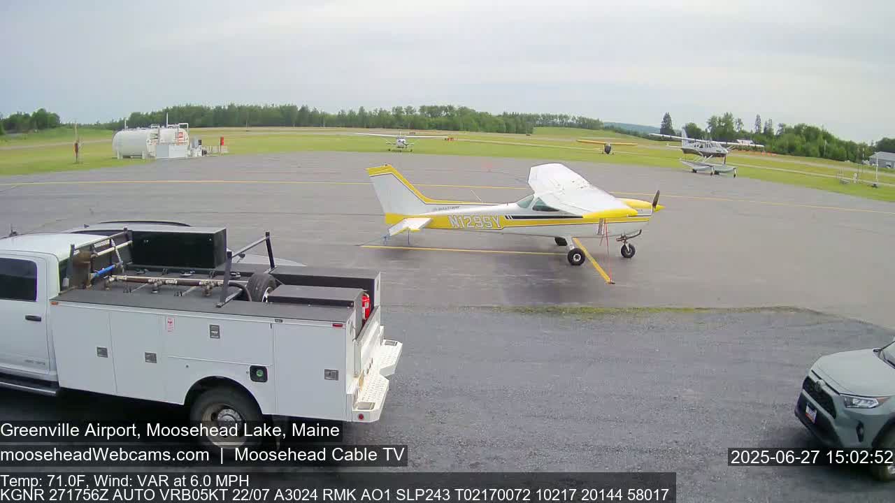 Greenville Municipal  Airport  Live Cam 3B1 - Greenville, Piscataquis, Maine, USA