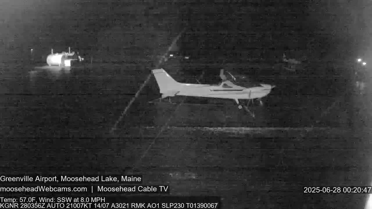 Greenville Municipal  Airport  Live Cam 3B1 - Greenville, Piscataquis, Maine, USA