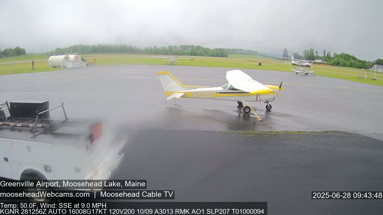 Greenville Municipal  Airport  Live Cam 3B1 - Greenville, Piscataquis, Maine, USA