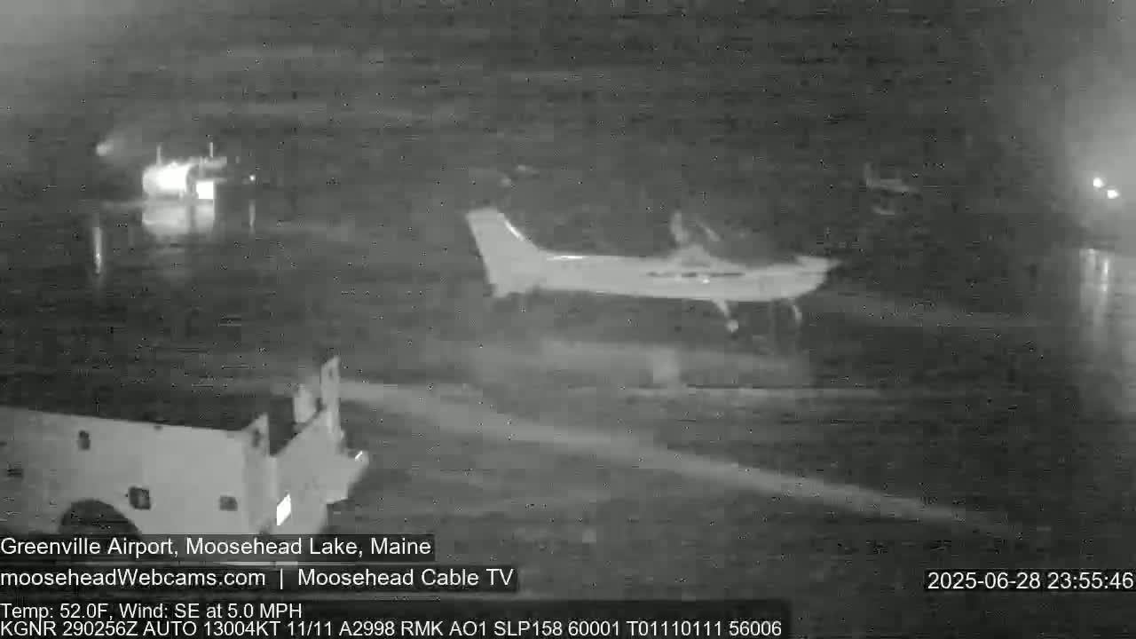 Greenville Municipal  Airport  Live Cam 3B1 - Greenville, Piscataquis, Maine, USA