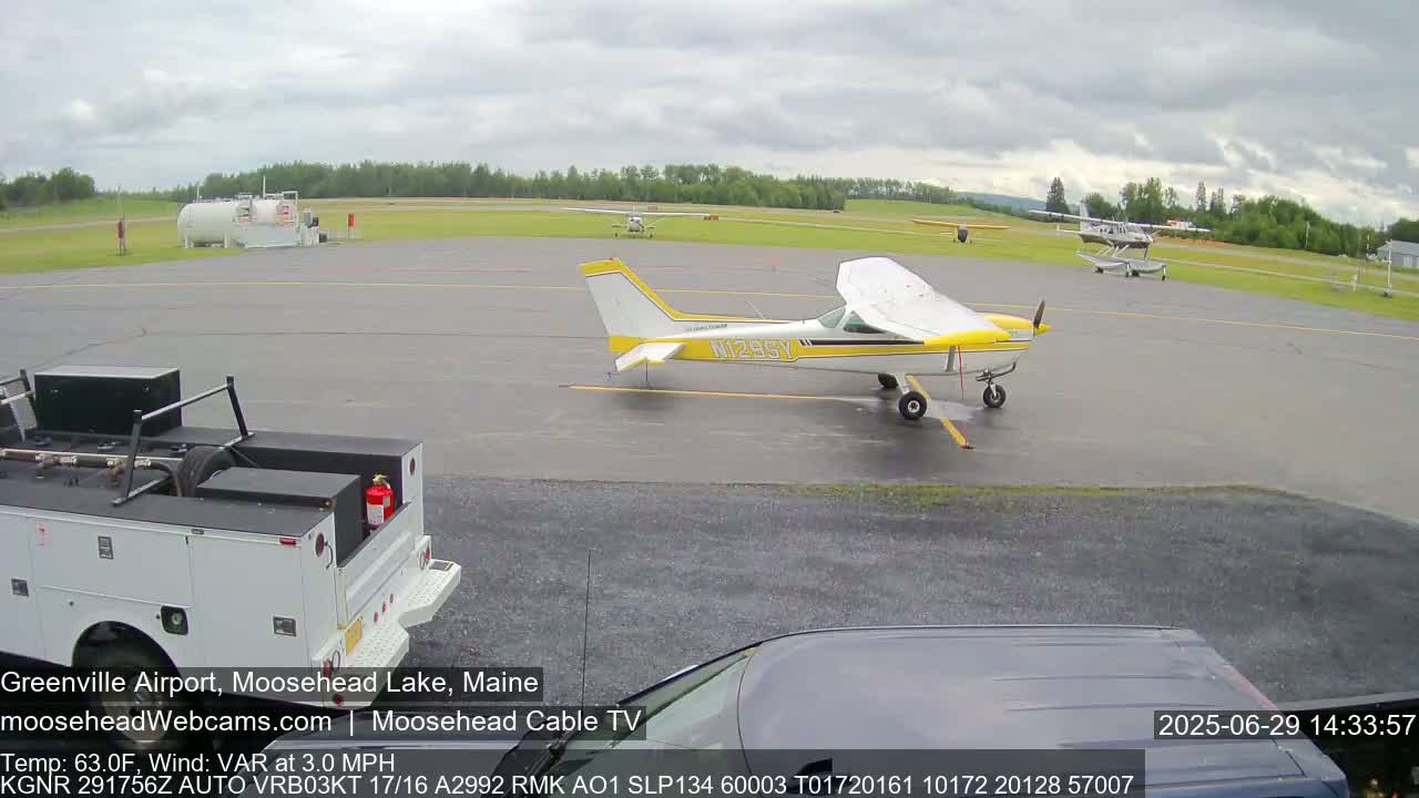 Greenville Municipal  Airport  Live Cam 3B1 - Greenville, Piscataquis, Maine, USA