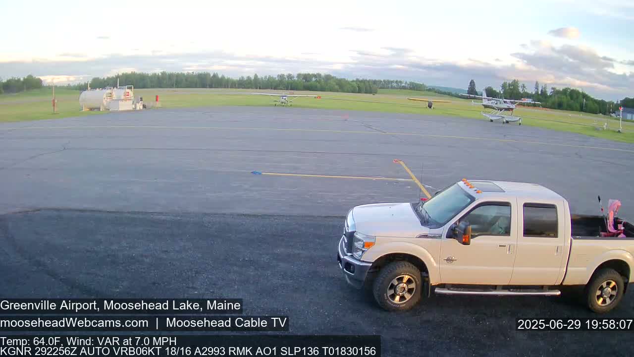 Greenville Municipal  Airport  Live Cam 3B1 - Greenville, Piscataquis, Maine, USA