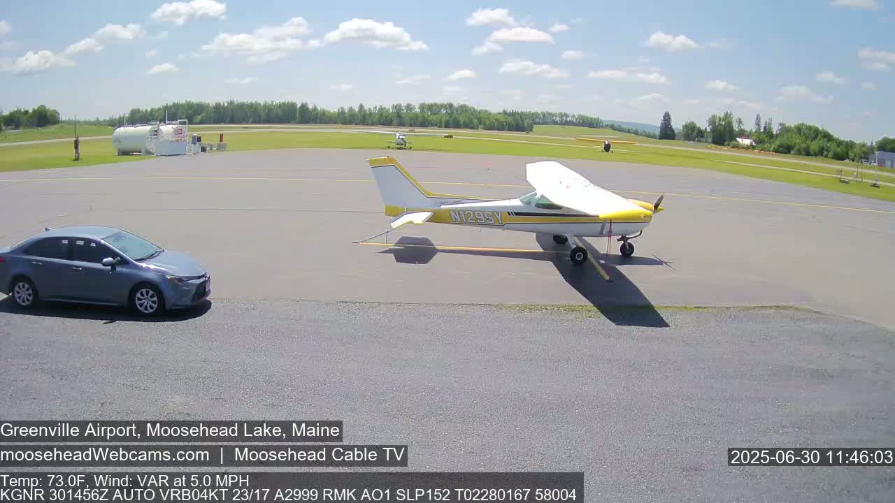 Greenville Municipal  Airport  Live Cam 3B1 - Greenville, Piscataquis, Maine, USA