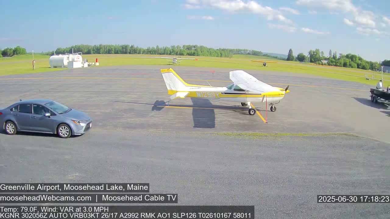 Greenville Municipal  Airport  Live Cam 3B1 - Greenville, Piscataquis, Maine, USA