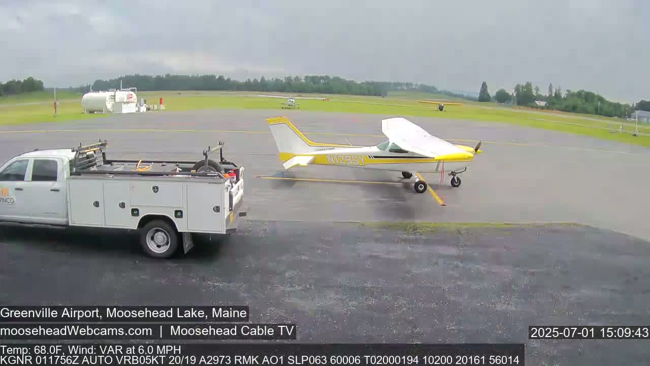 Greenville Municipal  Airport  Live Cam 3B1 - Greenville, Piscataquis, Maine, USA