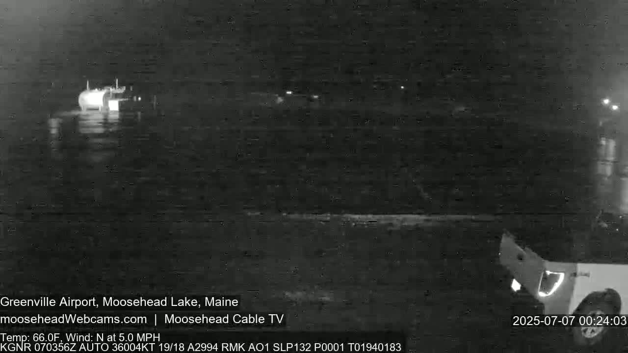 Greenville Municipal  Airport  Live Cam 3B1 - Greenville, Piscataquis, Maine, USA