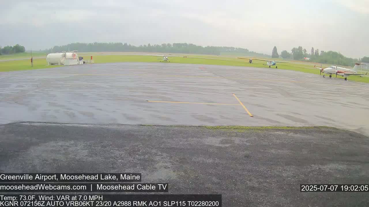 Greenville Municipal  Airport  Live Cam 3B1 - Greenville, Piscataquis, Maine, USA