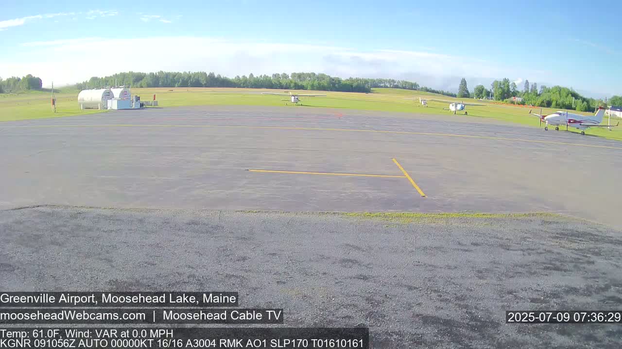 Greenville Municipal  Airport  Live Cam 3B1 - Greenville, Piscataquis, Maine, USA
