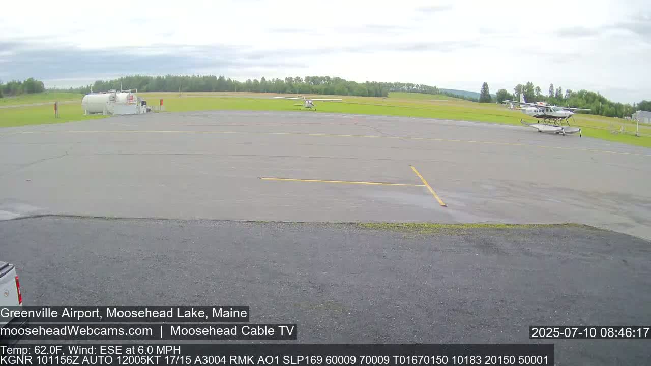 Greenville Municipal  Airport  Live Cam 3B1 - Greenville, Piscataquis, Maine, USA