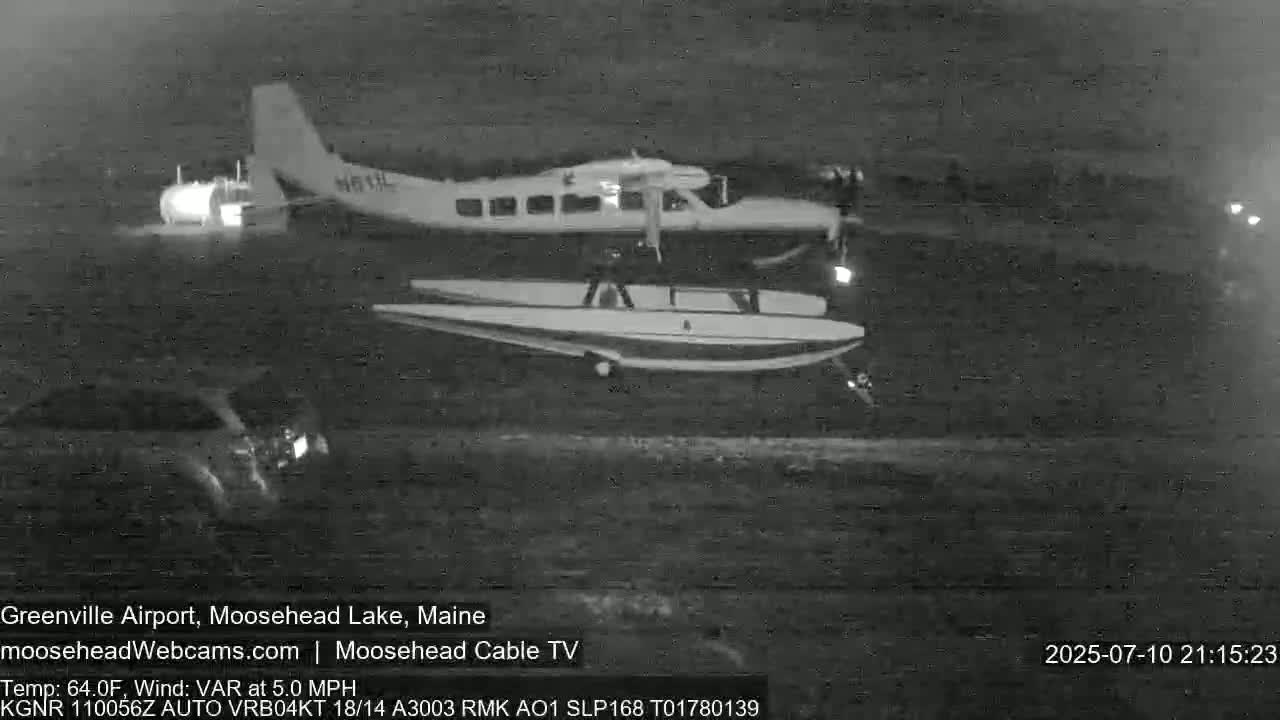 Greenville Municipal  Airport  Live Cam 3B1 - Greenville, Piscataquis, Maine, USA