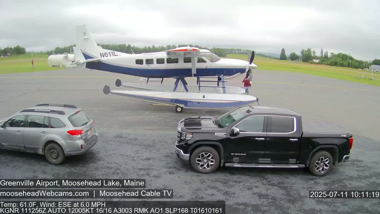 Greenville Municipal  Airport  Live Cam 3B1 - Greenville, Piscataquis, Maine, USA