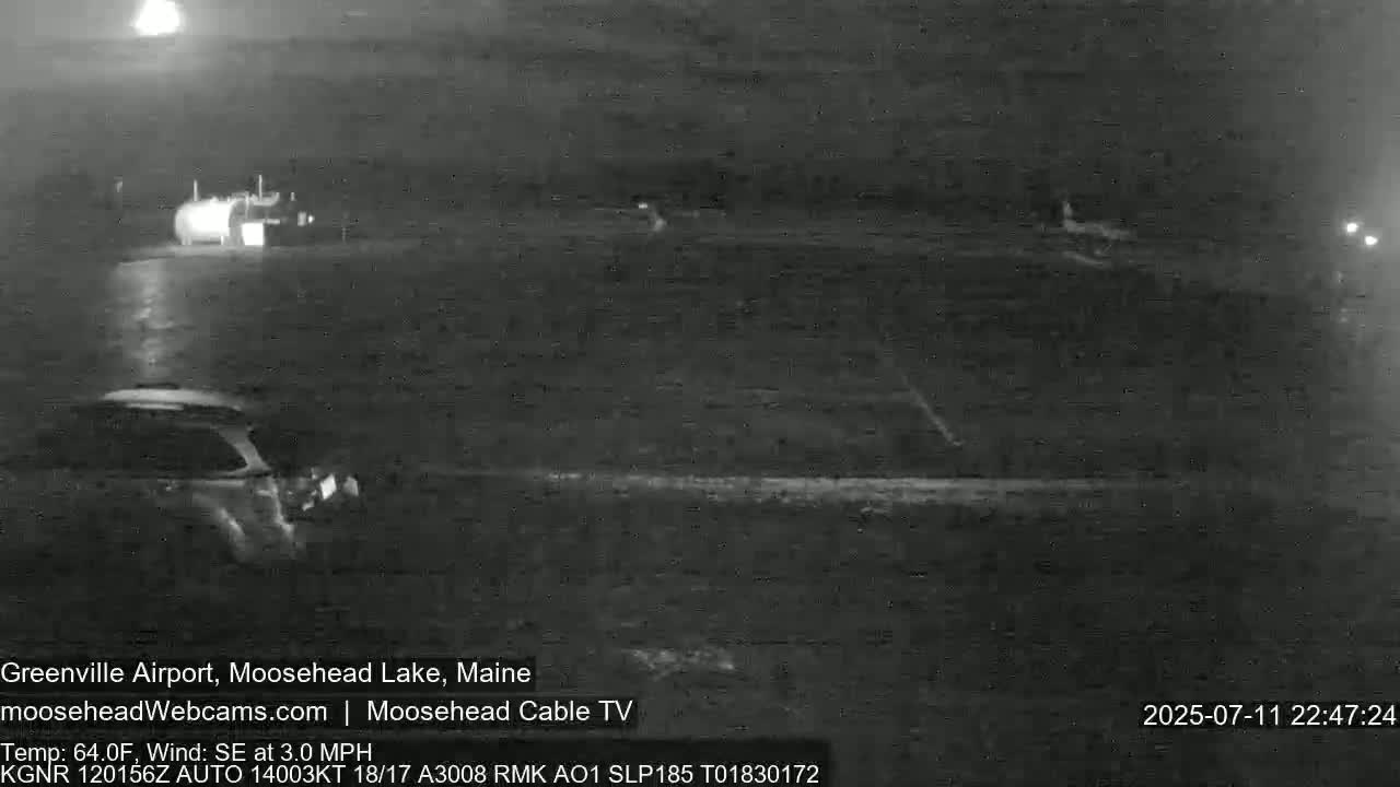 Greenville Municipal  Airport  Live Cam 3B1 - Greenville, Piscataquis, Maine, USA