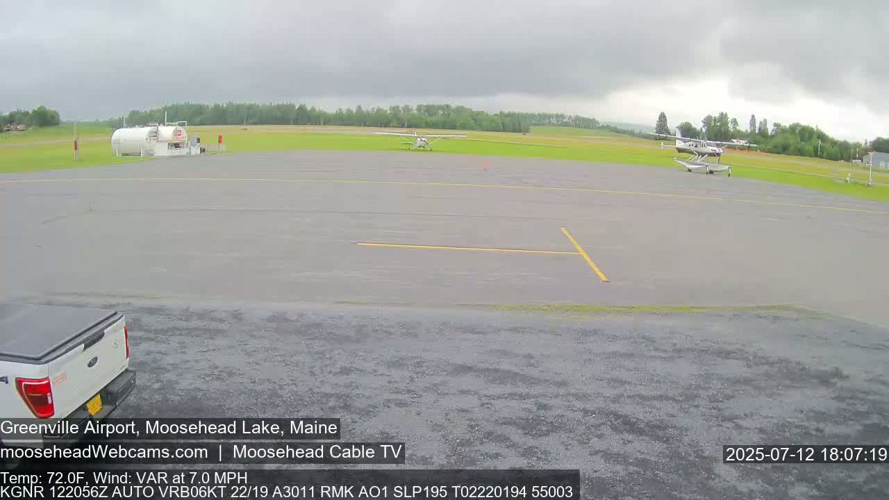 Greenville Municipal  Airport  Live Cam 3B1 - Greenville, Piscataquis, Maine, USA