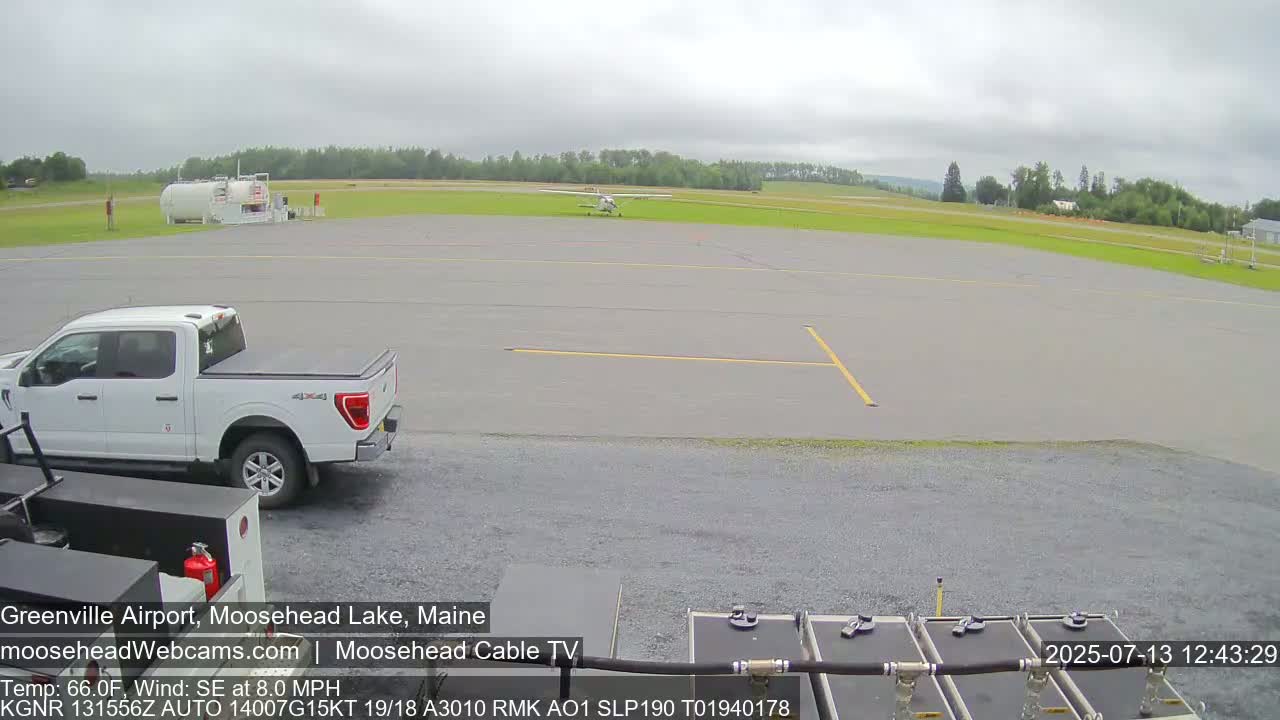 Greenville Municipal  Airport  Live Cam 3B1 - Greenville, Piscataquis, Maine, USA