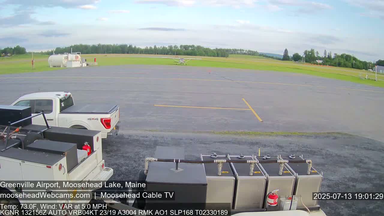 Greenville Municipal  Airport  Live Cam 3B1 - Greenville, Piscataquis, Maine, USA