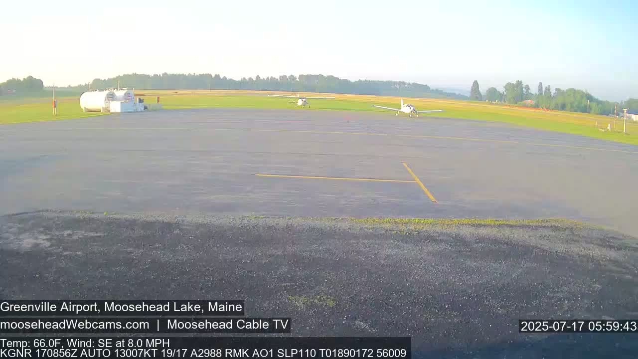 Greenville Municipal  Airport  Live Cam 3B1 - Greenville, Piscataquis, Maine, USA
