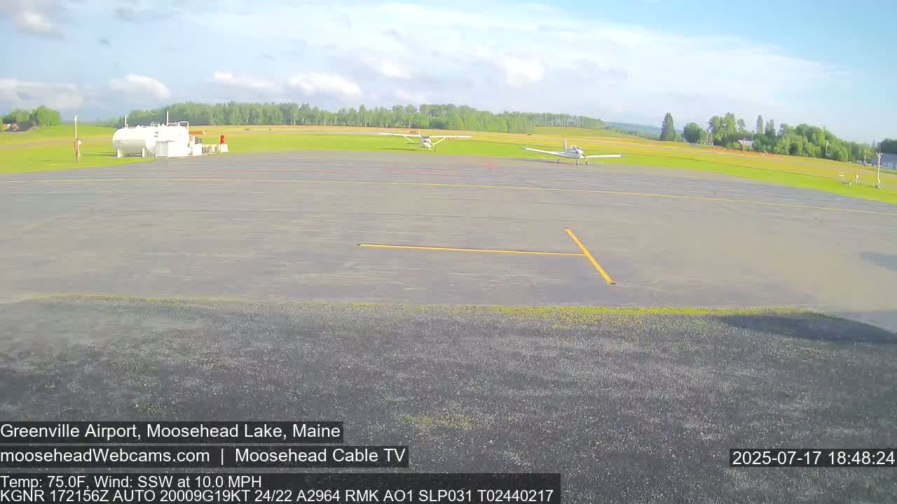 Greenville Municipal  Airport  Live Cam 3B1 - Greenville, Piscataquis, Maine, USA