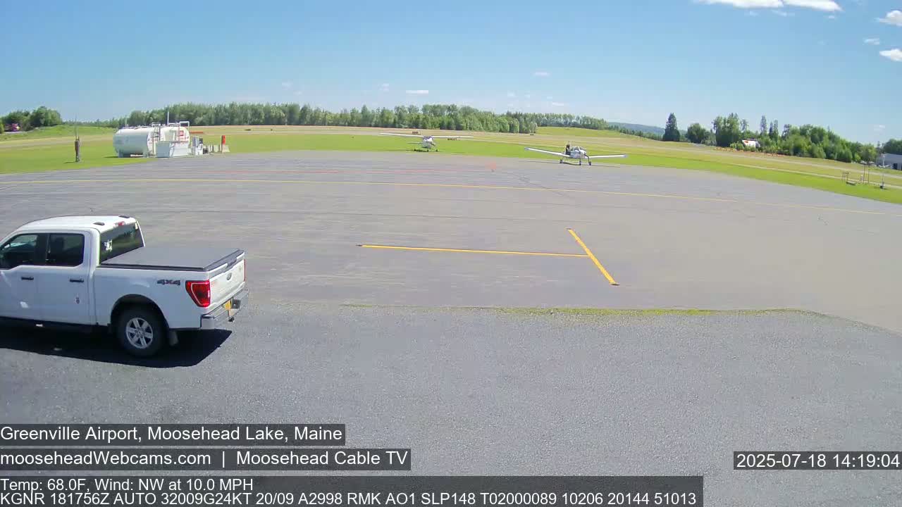 Greenville Municipal  Airport  Live Cam 3B1 - Greenville, Piscataquis, Maine, USA