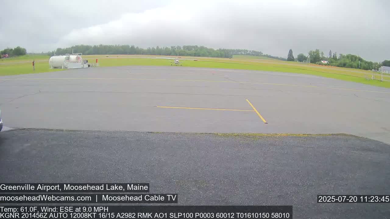 Greenville Municipal  Airport  Live Cam 3B1 - Greenville, Piscataquis, Maine, USA