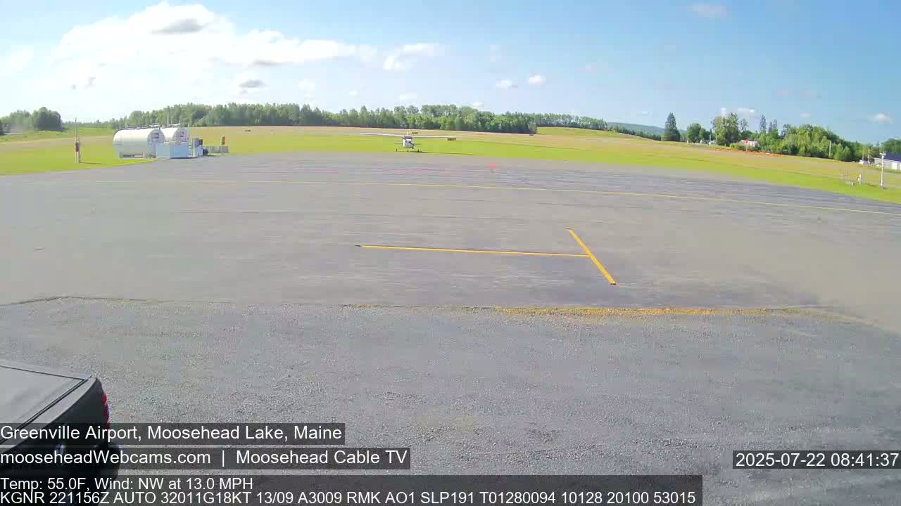 Greenville Municipal  Airport  Live Cam 3B1 - Greenville, Piscataquis, Maine, USA